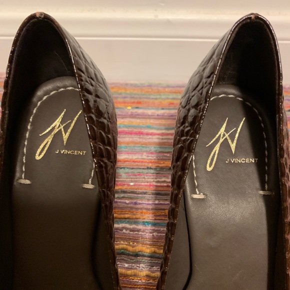 J Vincent Brown Patent All Leather Heels - Picture 3 of 6